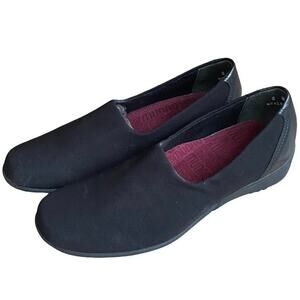 Munro Black Loafers with Burgundy Insole